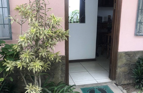 Roble Apartment | Cozy Apt. in the heart of Mata de Platano