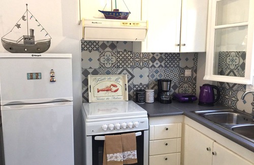 Paleopolis Apartment | Cozy & comfy Apt with Sea View in Chora Andros