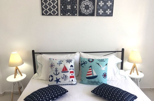 Paleopolis Apartment | Cozy & comfy Apt with Sea View in Chora Andros