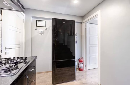 Bomonti Apartment | Cozy Duplex Apartment w/Elevator&Patio Near Metro