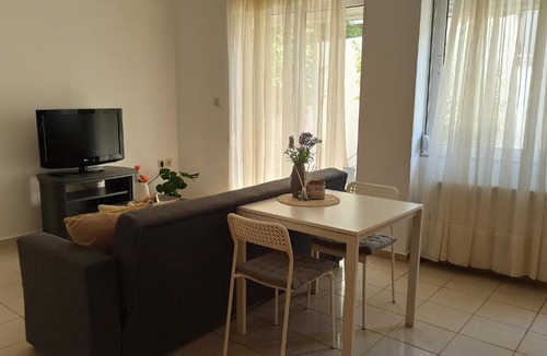 Heraklion Apartment | Cozy flat close to the Airport/Port and Center