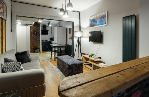 Macka Apartment | Cozy Flat with Central Location Close to Popular Attractions in Besiktas