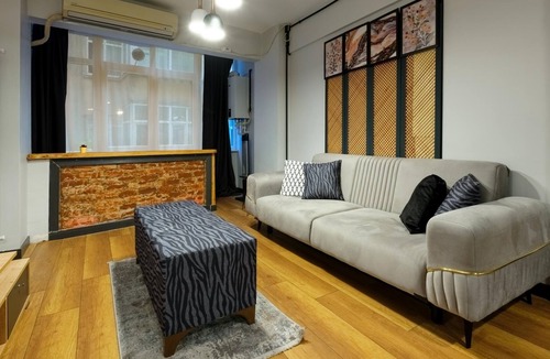 Macka Apartment | Cozy Flat with Central Location Close to Popular Attractions in Besiktas