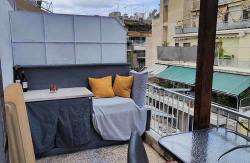 Kypseli Apartment | Cozy Penthouse in Athens Center