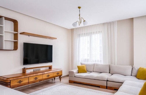 Esenyurt Apartment | Cozy Residence with Balcony 4 min to Marmara Park