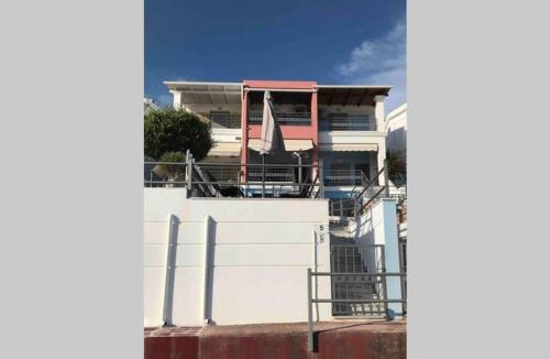 Loutsa Apartment | Cozy seafront loft - Kat's rentals