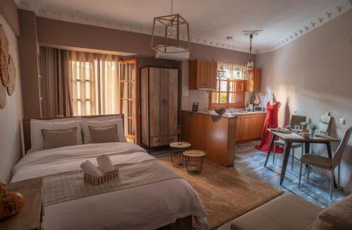 Trikala Apartment | Cozy Studio in Trikala Center with private Parking!
