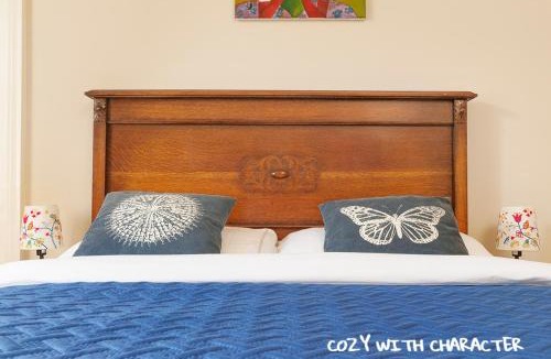 Leith Apartment | Cozy with Character Vibrant Cottage Style Flat at Leith Links Park