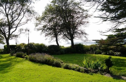 Kippford Cottage | Craigrathan - a house that sleeps 7 guests in 4 bedrooms