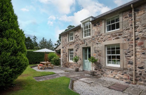 Kelso Cottage | CRAILING COTTAGE - a peaceful country estate near to Jedburgh & Kelso