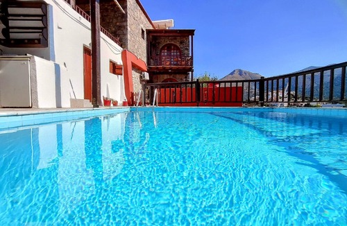 Mavrikiano House | Cretan Stone Home with a communal swimming pool