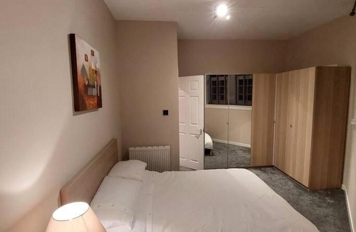 Peebles House | Crossways Cottage Quirky 2 bedroom cottage in Damdale, Central Peebles