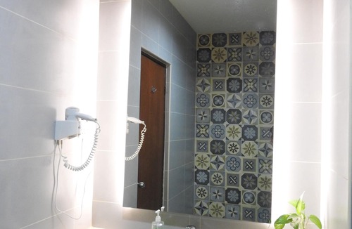 Lubuk Baja Hotel | Crown Vista Hotel