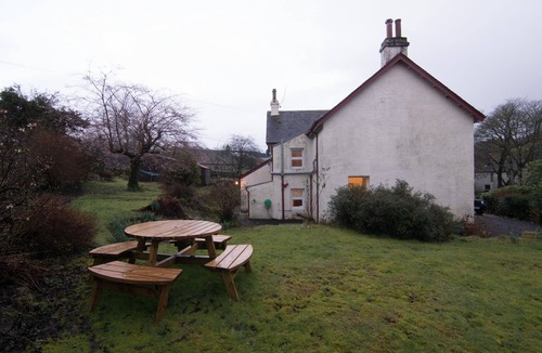 Kilmelfort House | Cuil Lodge is a family 5 bedroomed house which has just been renovated.