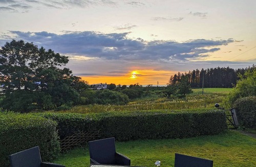 Arisaig Cottage | Cuillin View Apartment - UK12529