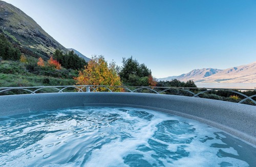 Ohau House | Cycle, fish, ski and relax.