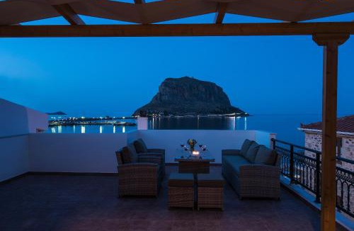 Monemvasia House | Cyrenia Guesthouse