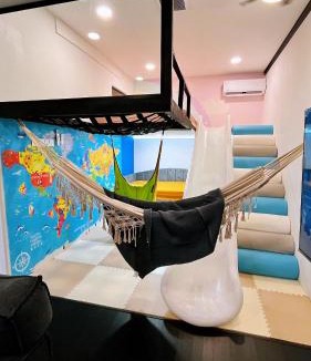 Bandar Sungai Long Hostel | D Cloud Homestay