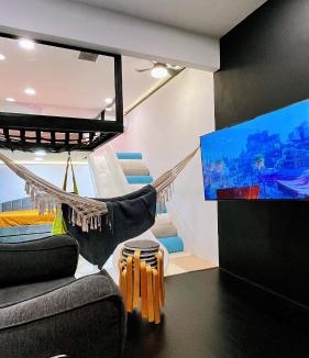 Bandar Sungai Long Hostel | D Cloud Homestay