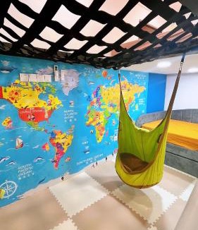 Bandar Sungai Long Hostel | D Cloud Homestay