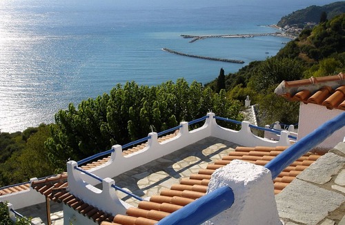 Xanthi Region Villa | DAHLIA. Infinity panoramic pool. Privileged view of the Egean Access to the sea.