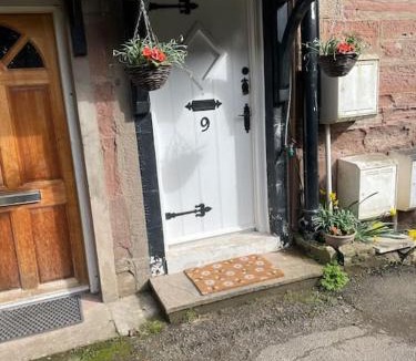 Alyth Apartment | Daisy Cottagee