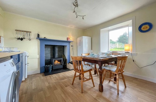 Thurso Cottage | Dalcharn is in a perfect location for exploring, set amongst beautiful views.