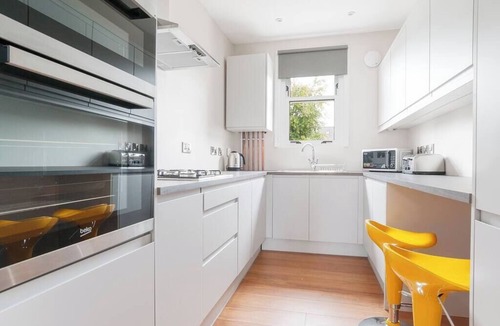 Dalkeith Apartment | Dalkeith 3 Bedroom Apartment