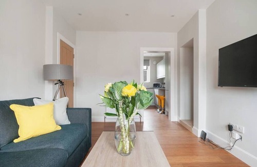 Dalkeith Apartment | Dalkeith 3 Bedroom Apartment
