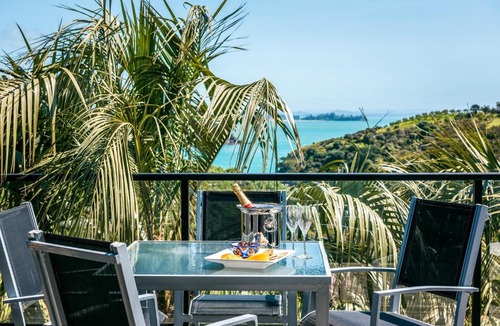 Matiatia Bay Apartment | Delamore Cove - Manuka /You've Got It Maid