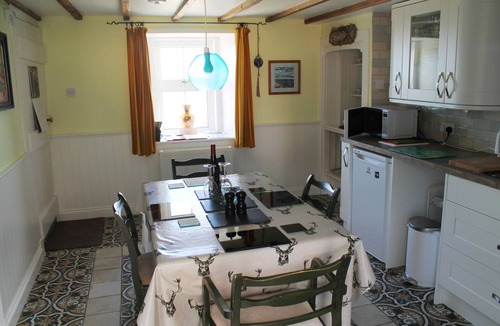 Avoch Cottage | Delightful Historic Fishermans Cottage By The Sea In Lovely Conservation Area