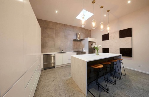 Auckland Central Business District Apartment | Designer, 4 Bd Converted Loft | Minutes to SkyCity