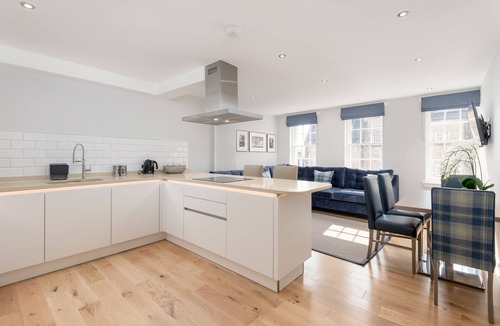 Old Town Apartment | Destiny Scotland Royal Mile Residence