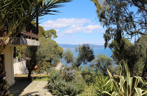 Sithonia House | Detached holiday home with unique sea view, perfect located at the sea, Wifi | A