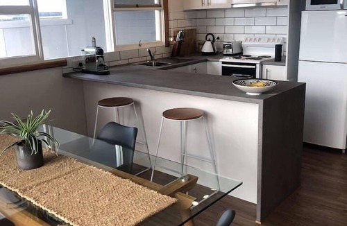 Devonport House | Devonport’s Relax @ Manning