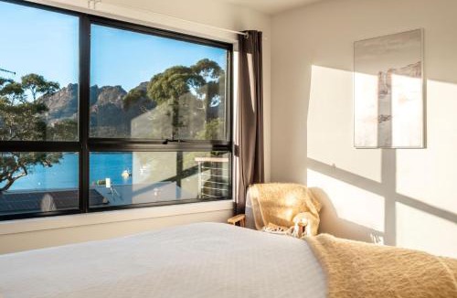 Coles Bay House | Dock of the Bay
