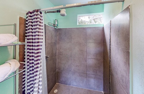 Tarcoles Bed & Breakfast | Dog-friendly villas with shared rancho & kitchen, private pool, and partial AC