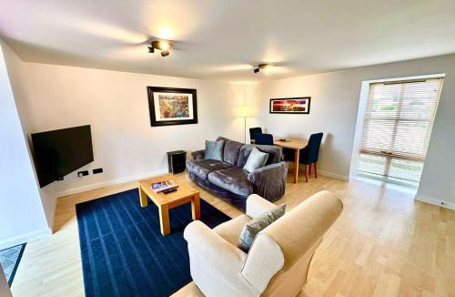 Ardersier Apartment | Dolphin Bay Suites