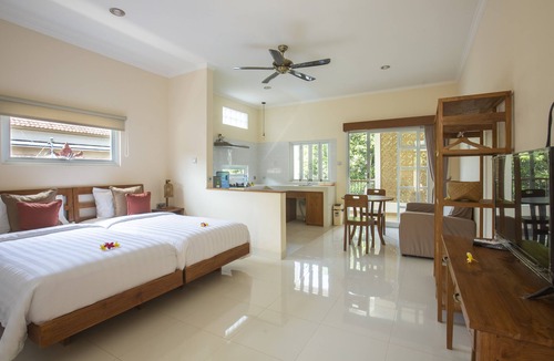 Jimbaran Bay Bed & Breakfast | Donguri House Bali