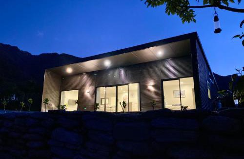 Franz Josef Glacier House | Donovan Guest House