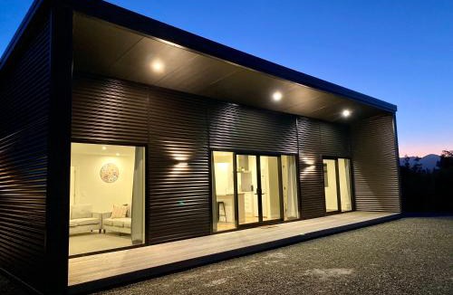 Franz Josef Glacier House | Donovan Guest House