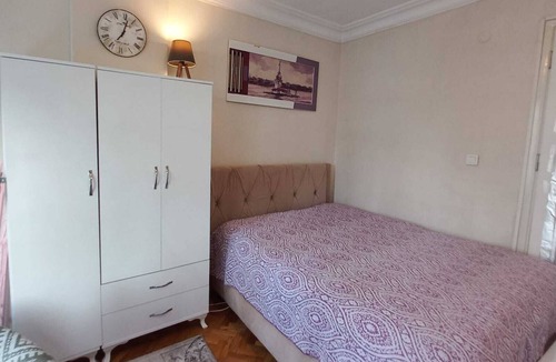 Kozyatagi Condo | Double Bedroom in Shared Apartment, at Kadıkoy İstanbul