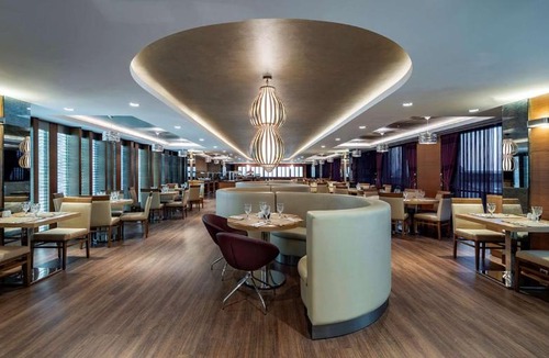 Zeytinburnu Hotel | Doubletree By Hilton Istanbul Topkapi