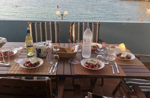 Lygaria Apartment | Dream apartment in a top location directly on the beach, with beautiful sea views
