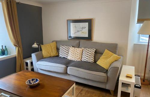 Anstruther House | Dreel Cottage