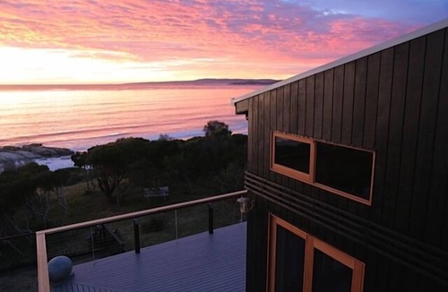 The Gardens House | Driftwood Bay of Fires - A spacious and luxurious scandinavian style beach house