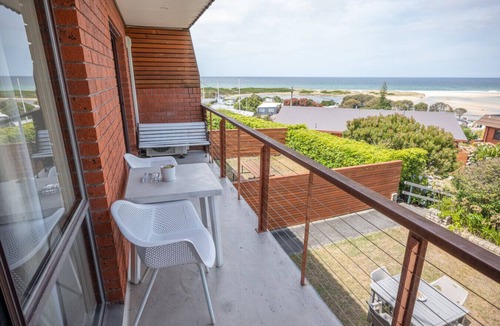 Scamander Villa | Driftwood Villa @ The Blue Seas