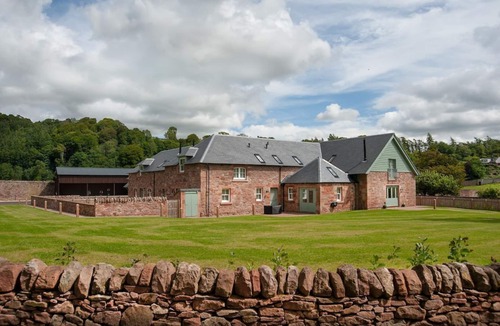 Melrose Cottage | DRYBURGH STEADING ONE - by the River Tweed at Dryburgh, sleeping 4