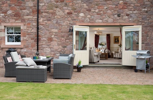 Melrose Cottage | DRYBURGH STEADING TWO - by the River Tweed at Dryburgh, sleeping 4