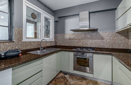 Uskudar Apartment | Duplex Flat w Panoramic Bosphorus View and Terrace